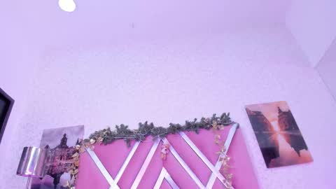 Sophia Salazar online show from November 2025 03:54:02 PM