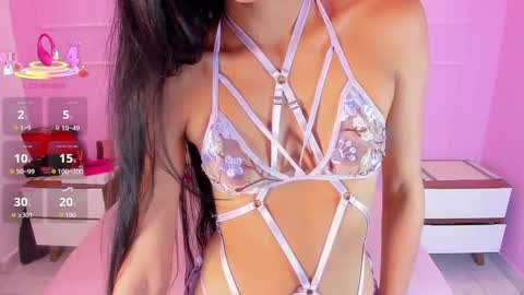 S O P H I A  online show from October 2025 12:35:01 PM