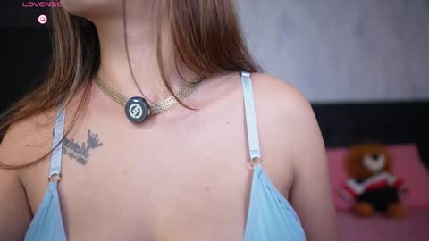 Sophy online show from January 2026 01:44:01 AM