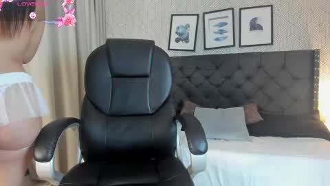 sophie__blare online show from November 2025 07:04:02 PM