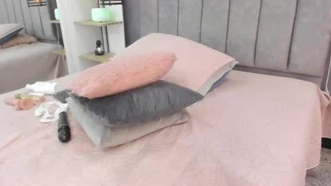 Sophie online show from March 2025 12:31:01 AM