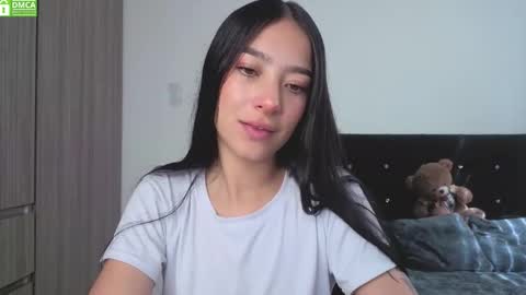 Sophie  online show from October 2025 02:01:01 PM