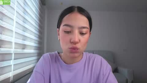 Sophie  online show from October 2025 01:55:01 PM