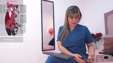 Sophie online show from September 2025 08:31:02 PM