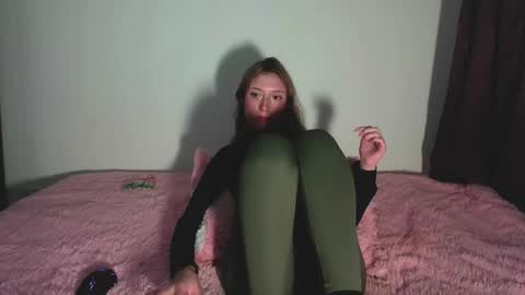 Sophie online show from February 2025 05:19:01 AM