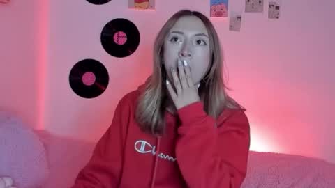 Sophie online show from October 2025 05:30:01 AM