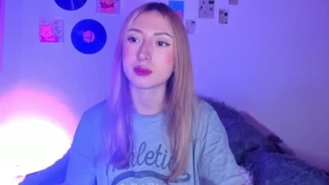 Sophie online show from April 2026 07:41:01 AM