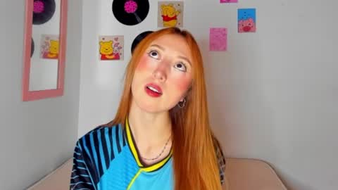 Snapshot of sophie_collins13 chatting on July 2026 06:40:02 AM Sophie online show from July 2026 06:40:02 AM