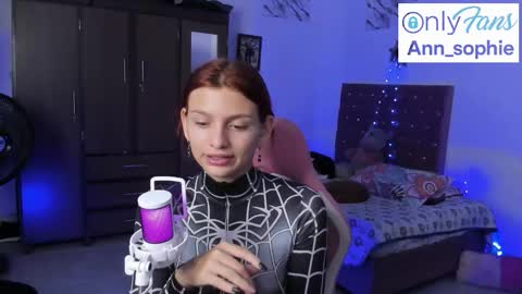 sophie doll online show from October 2025 08:11:02 PM