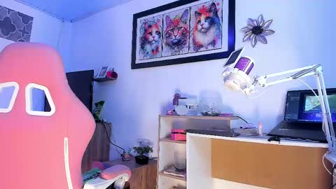Snapshot of sophie_dolly_ chatting on June 2026 03:07:01 AM sophie doll online show from June 2026 03:07:01 AM