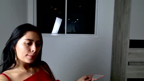 Snapshot of sophie_foxxx chatting on January 2025 12:50:01 AM Sophie online show from January 2025 12:50:01 AM