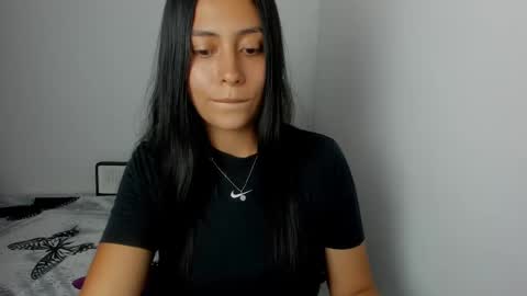 Snapshot of sophie_foxxx chatting on March 2025 10:53:01 PM Sophie online show from March 2025 10:53:01 PM