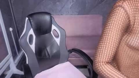 Snapshot of sophie_jones_b chatting on March 2026 12:45:02 PM sophie_jones_b online show from March 2026 12:45:02 PM