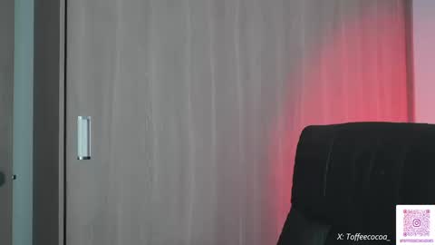 Snapshot of sophie_lii chatting on September 2025 04:54:02 PM Sophie or Sof online show from September 2025 04:54:02 PM