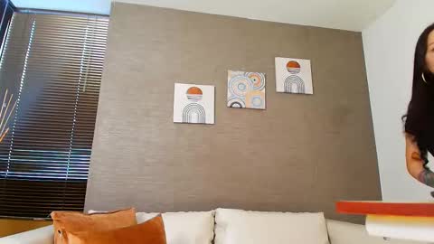 Sophie online show from February 2025 11:52:01 AM