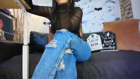 Sophie online show from October 2025 12:56:01 PM