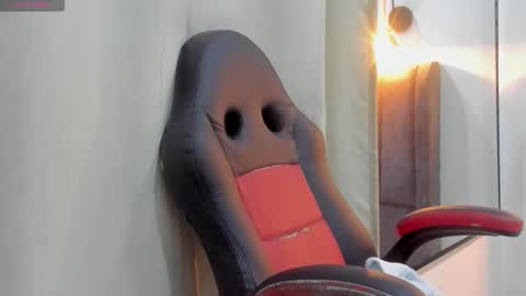 sophie_smith19 online show from November 2025 12:26:01 PM