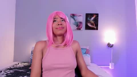 sophie_w1 online show from November 2025 12:15:01 PM