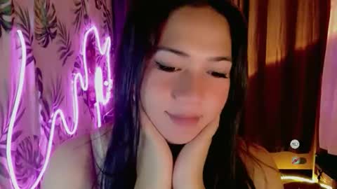 Snapshot of sophiebaley_ chatting on March 2026 08:56:02 PM Sophie online show from March 2026 08:56:02 PM