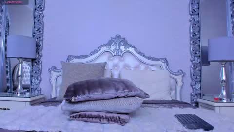 Snapshot of sophiebellucci chatting on February 2025 07:27:01 AM sophiebellucci online show from February 2025 07:27:01 AM