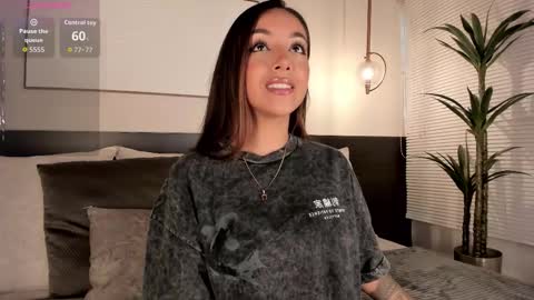 Snapshot of sophieblake1 chatting on November 2025 08:14:01 PM online show from November 2025 08:14:01 PM