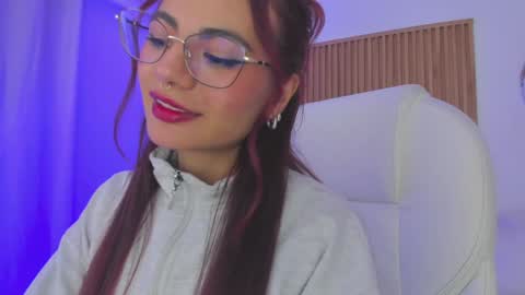   Sophie  IG sophiecherry es   online show from February 2025 05:10:02 AM