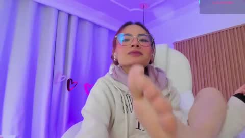   Sophie  IG sophiecherry es   online show from March 2025 05:51:01 AM