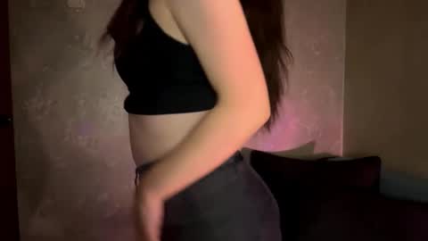 Mira online show from November 2025 06:18:02 PM