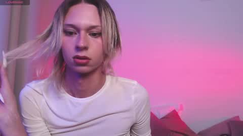 sophiediamond_x online show from September 2025 07:52:01 PM