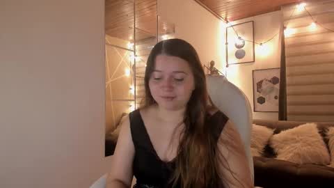 Sophie  online show from October 2025 02:07:01 PM