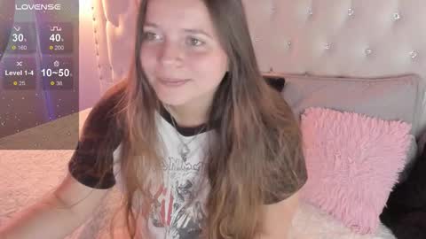 Sophie  online show from November 2025 03:03:02 PM