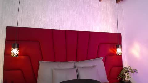         online show from January 2025 11:37:02 AM