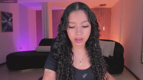 Sophie Houston online show from December 2025 04:22:01 AM