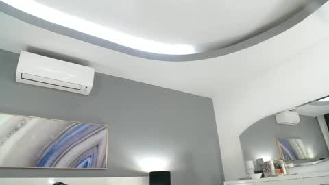 Sophie online show from January 2025 05:53:01 PM