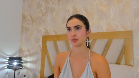 Sophie online show from December 2024 03:54:02 PM