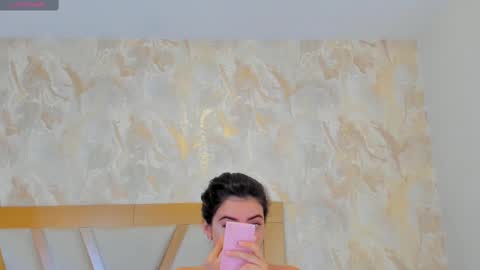 Sophie online show from March 2025 12:26:02 PM