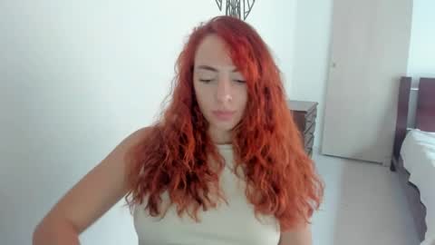 Sophia online show from September 2025 09:52:02 PM