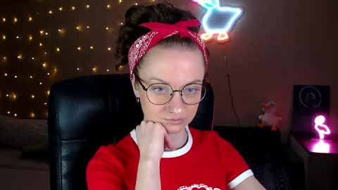 sophieleroux online show from April 2026 08:57:02 PM