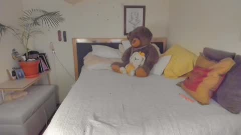 SofiTrans21 online show from October 2025 10:21:02 PM