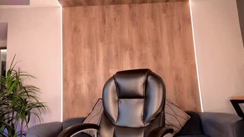 Sophie  Palmer online show from January 2025 03:50:01 PM