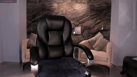 Sophie  Palmer online show from February 2025 02:12:01 PM