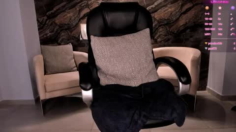 Sophie  Palmer online show from February 2025 02:57:02 PM