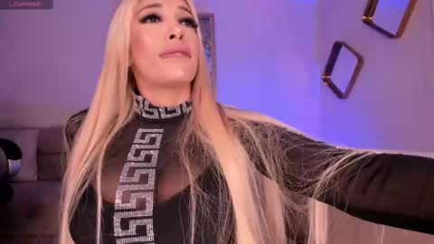 Sophie  Palmer online show from March 2025 01:40:01 PM