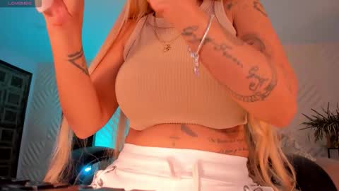 Sophie  Palmer online show from September 2025 11:04:02 AM