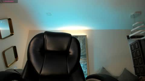 Sophie  Palmer online show from October 2025 11:31:02 AM