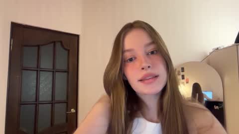 Sophie  Next stream  3 online show from October 2025 04:36:02 PM