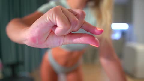 Snapshot of sophiesticate chatting on September 2025 04:51:01 PM online show from September 2025 04:51:01 PM