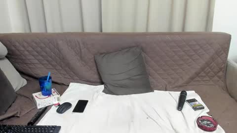 Sofia online show from February 2025 04:33:01 AM