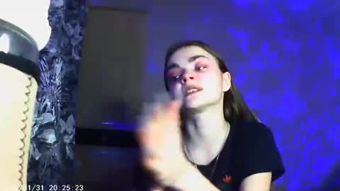 Snapshot of sophiesuvi chatting on January 2025 10:08:02 PM Sophie and my bestie Mandy online show from January 2025 10:08:02 PM