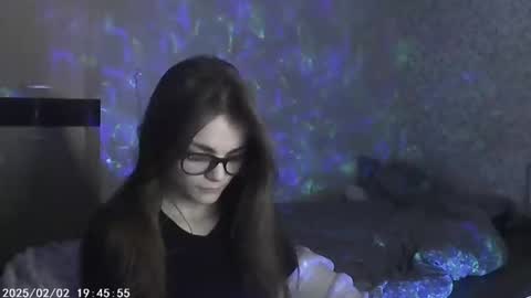 Snapshot of sophiesuvi chatting on February 2025 09:29:02 PM Sophie and my bestie Mandy online show from February 2025 09:29:02 PM